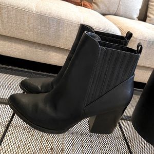 Lighlty worn Booties